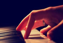 莫兰特三双灰熊送雄鹿4连败 火箭险胜独行侠.